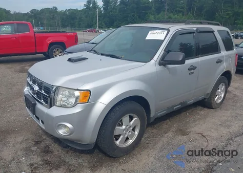 2011 Ford Escape Xlt z USA, uszkodzony, nr VIN 1FMCU0D71BKC58393